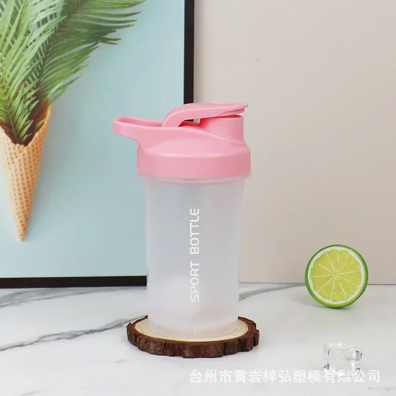 Botella de coctelera de polvo de proteína portátil de 300 ml